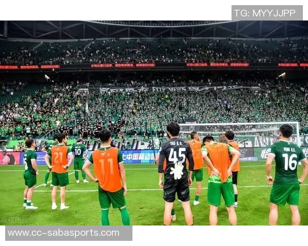 全北现代逆转光州FC夺韩足协杯冠军成为本赛季国内赛事双冠王 全北现代逆转光州FC夺韩足协杯冠军成为本赛季国内赛事双冠王