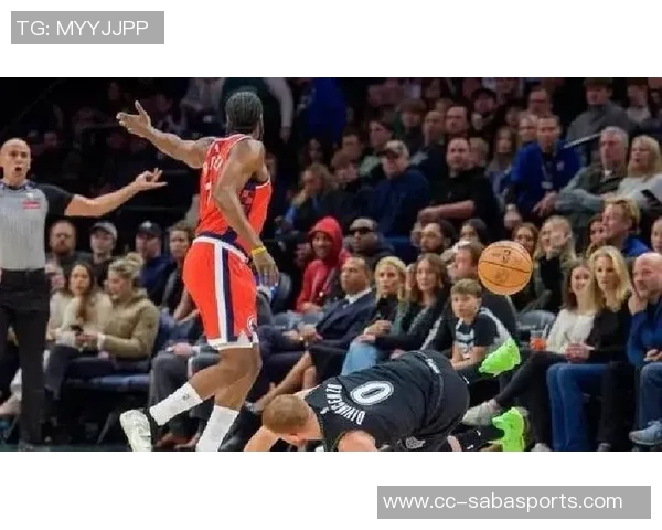 快船输球后主教练缺席采访公关称没有客队记者在场 快船输球后主教练缺席采访公关称没有客队记者在场