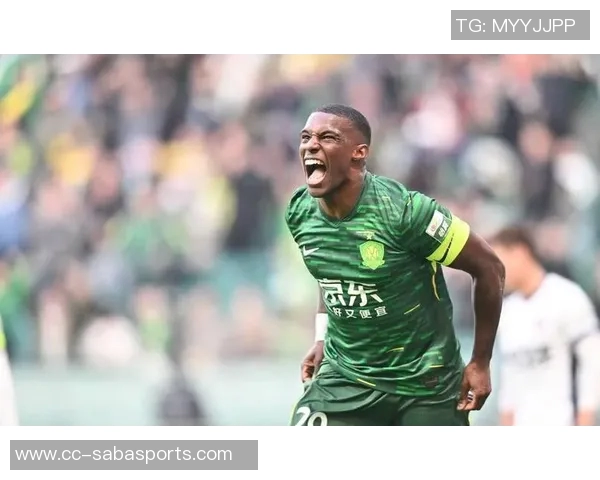 国安前锋法比奥在对阵大连英博比赛中戴帽当选中超第26轮最佳球员