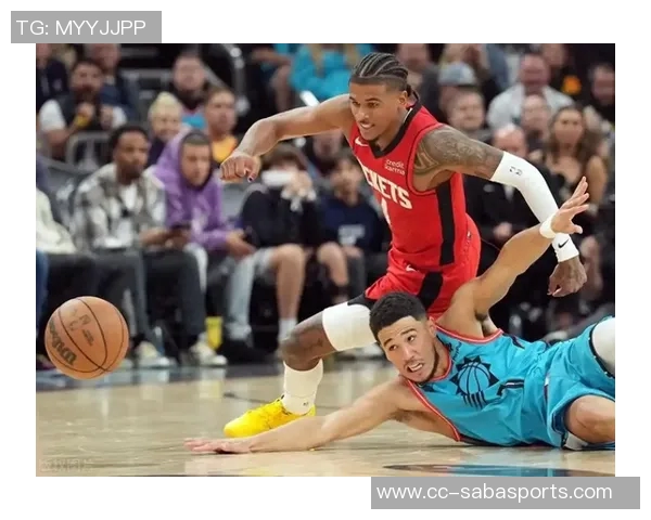 布克称赞格林能减轻压力认为其天赋极高助力球队表现