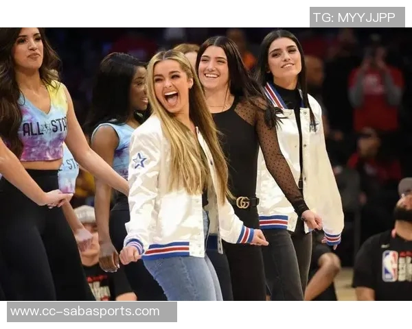 性感网红模特Monica与姐妹团齐聚NBA杯现场引发热议